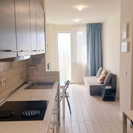 Flora Marina E Oasi Marina - Fronte Mare アパート