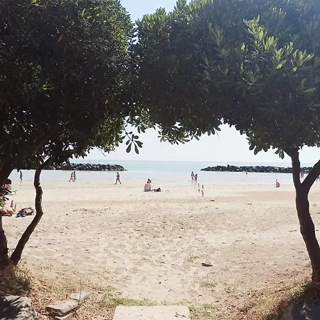 アパート Flora Marina E Oasi Marina - Fronte Mare