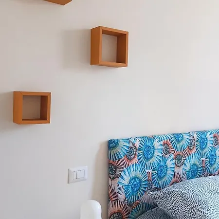 Flora Marina E Oasi Marina - Fronte Mare アパート *